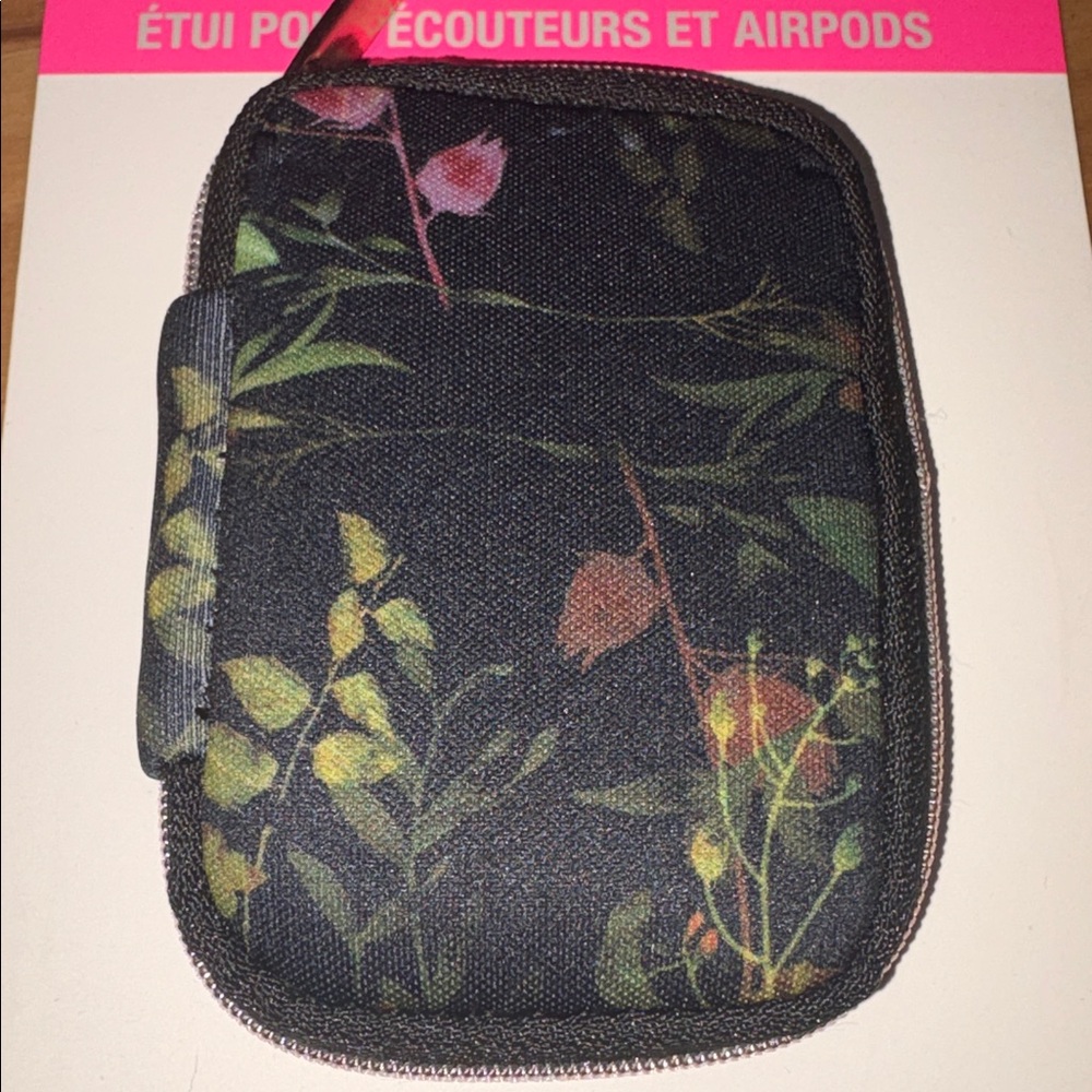 Mytagalongs Airpod + Earbud Case - Picture 3 of 5